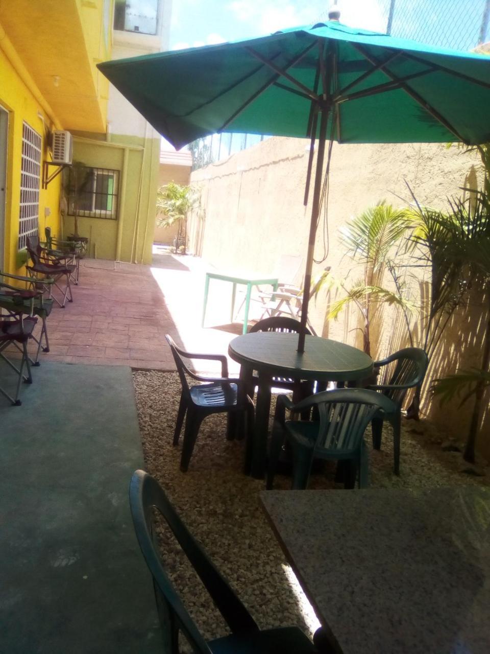 Airport Sleepy Inn Cancun Exterior photo